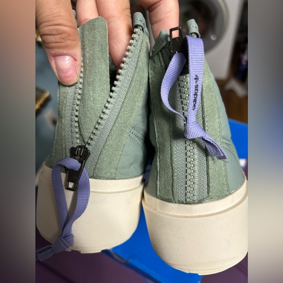 Adidas Nizza Bonega Hi Tops - Picture 5 of 9